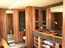 Villa Casa Mateo, Master Bathroom